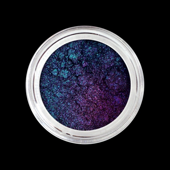 Faced With Color Multichrome Eyeshadow - Picture 2 of 2